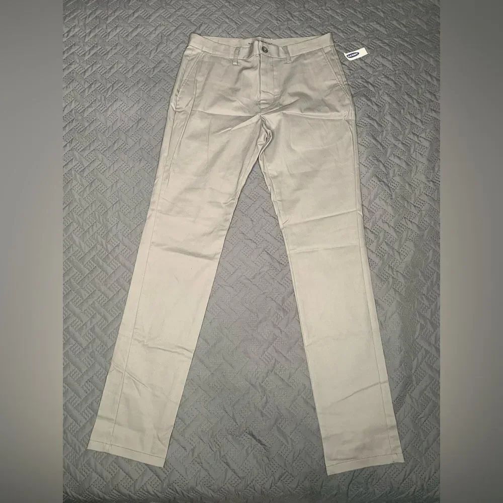 Old Navy Men's Light Khaki Chinos